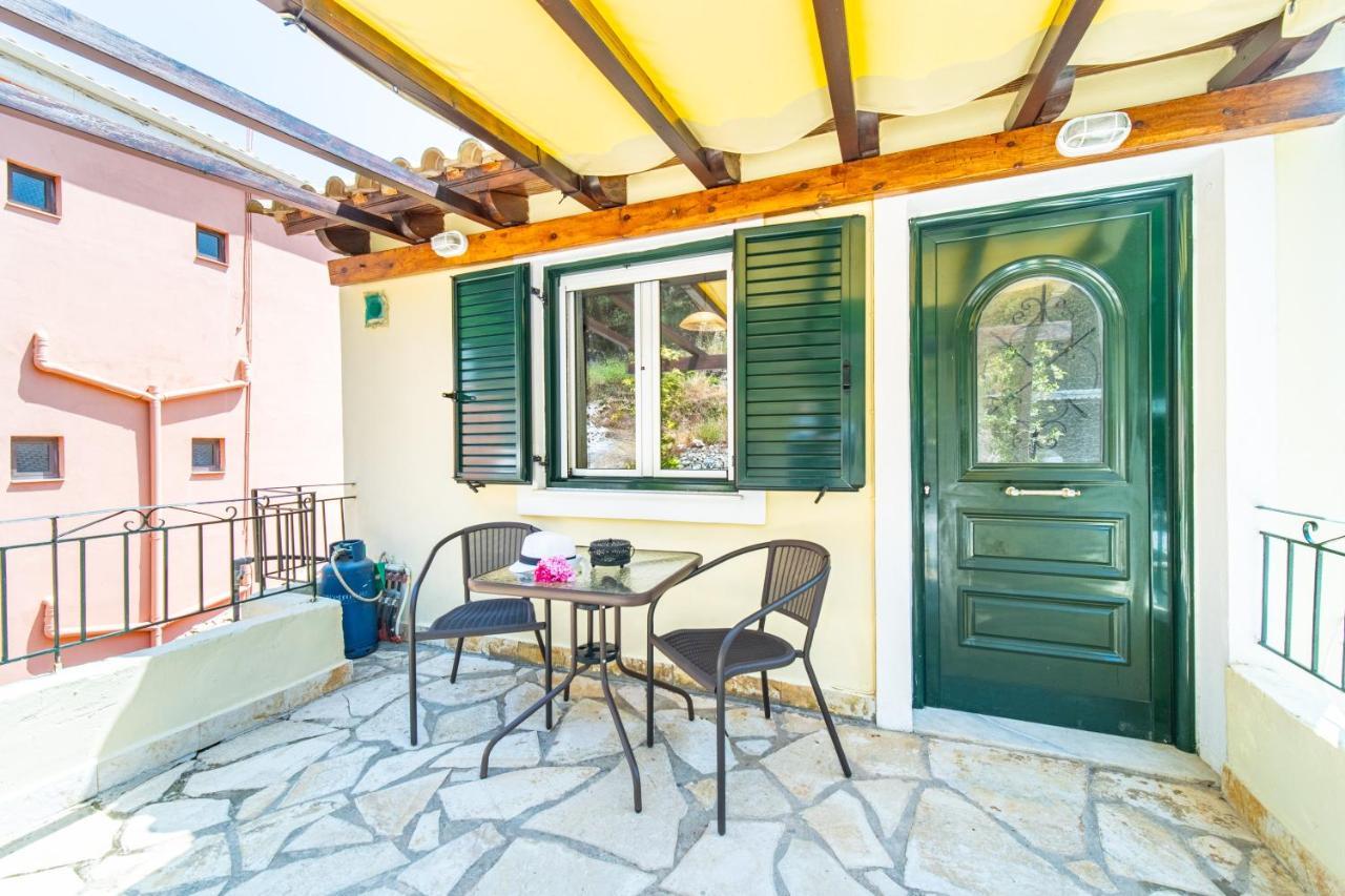 Pavlos Sofia * Agios Matthaios (Corfu)